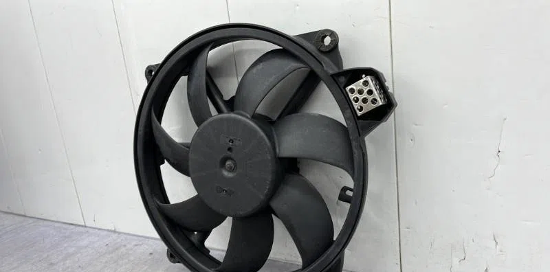 Ventilateur de refroidissement RENAULT SCENIC 3 PHASE 1 occasion