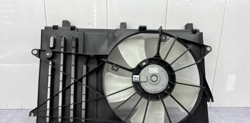 Ventilateur de refroidissement TOYOTA COROLLA 10 PHASE 2 occasion