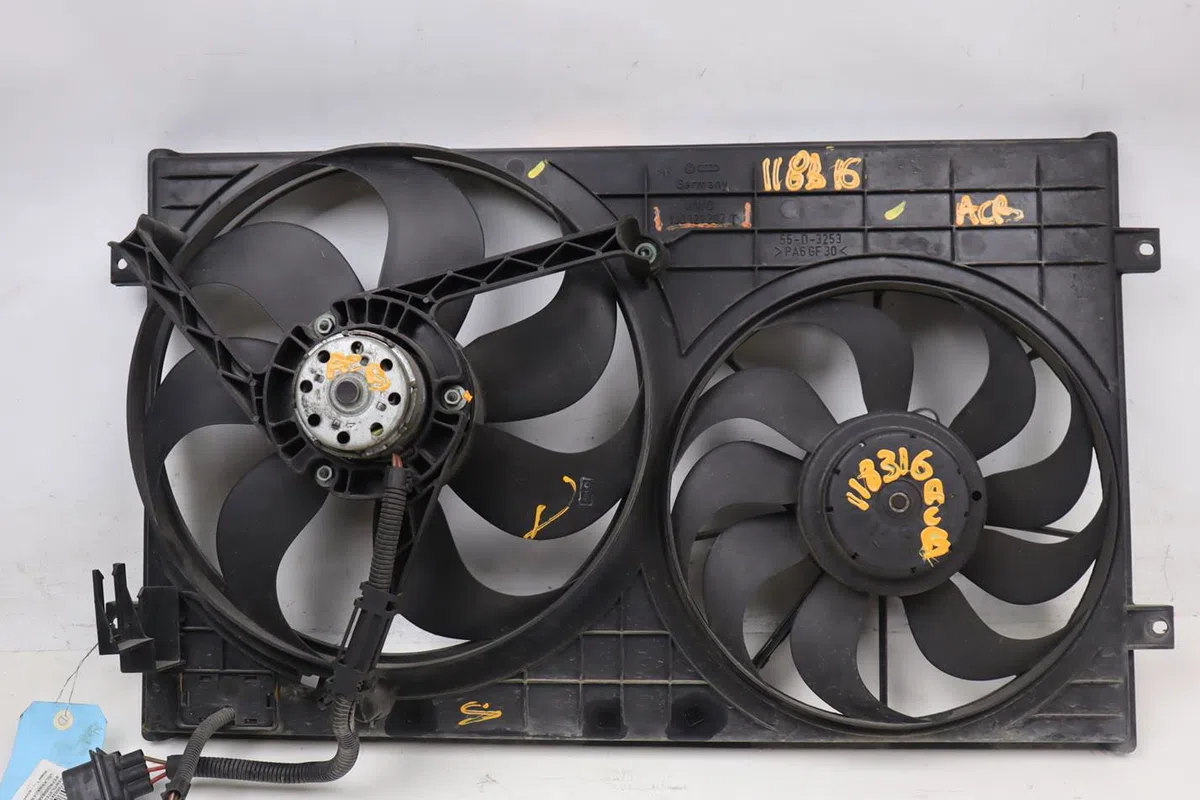 Ventilateur de refroidissement VOLKSWAGEN GOLF IV 2003 occasion