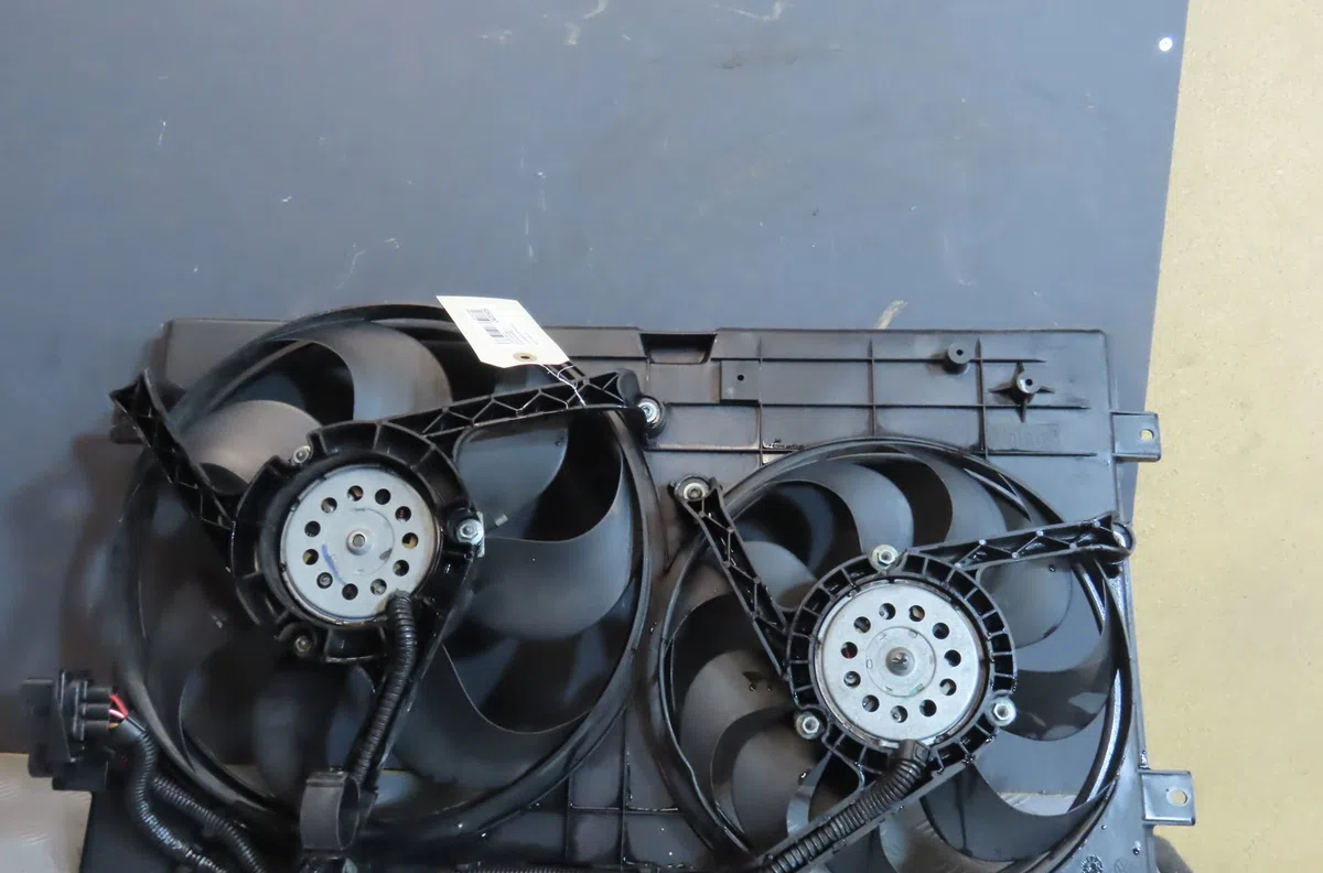 Ventilateur de refroidissement VOLKSWAGEN NEWBEETLE 2001 occasion