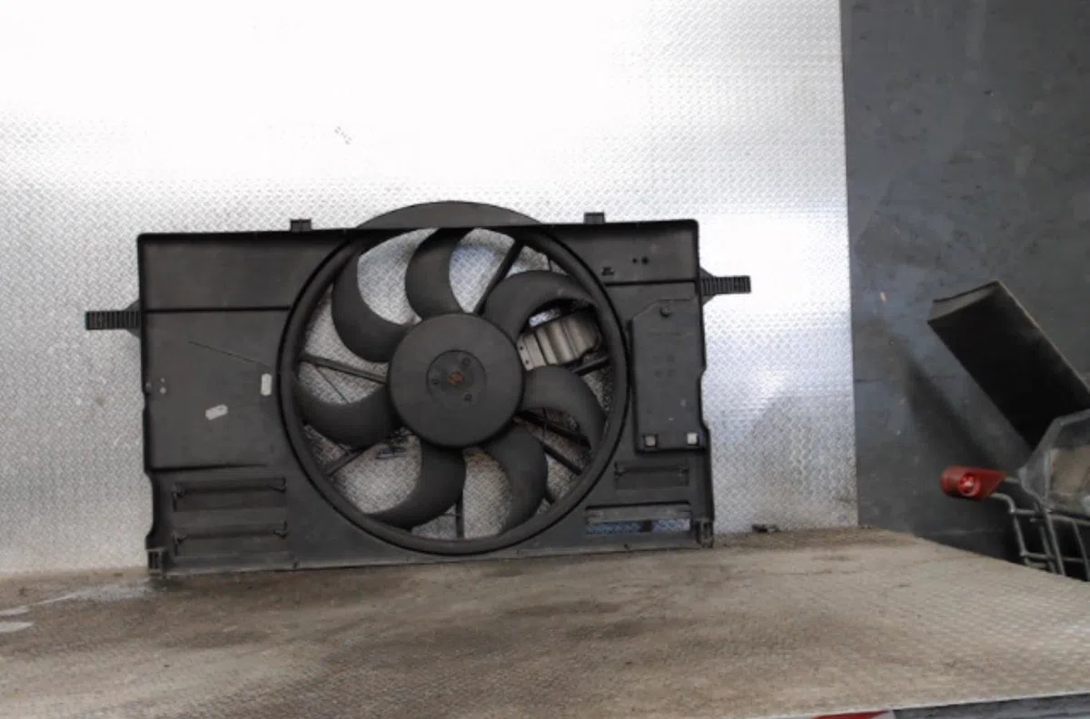 Ventilateur de refroidissement VOLVO V 50  V 50 PHASE 1 BREAK occasion