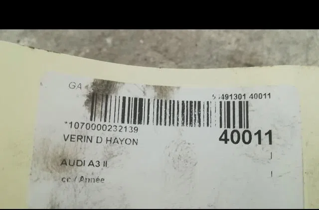 Verin droit hayon AUDI A3 II 2010 occasion