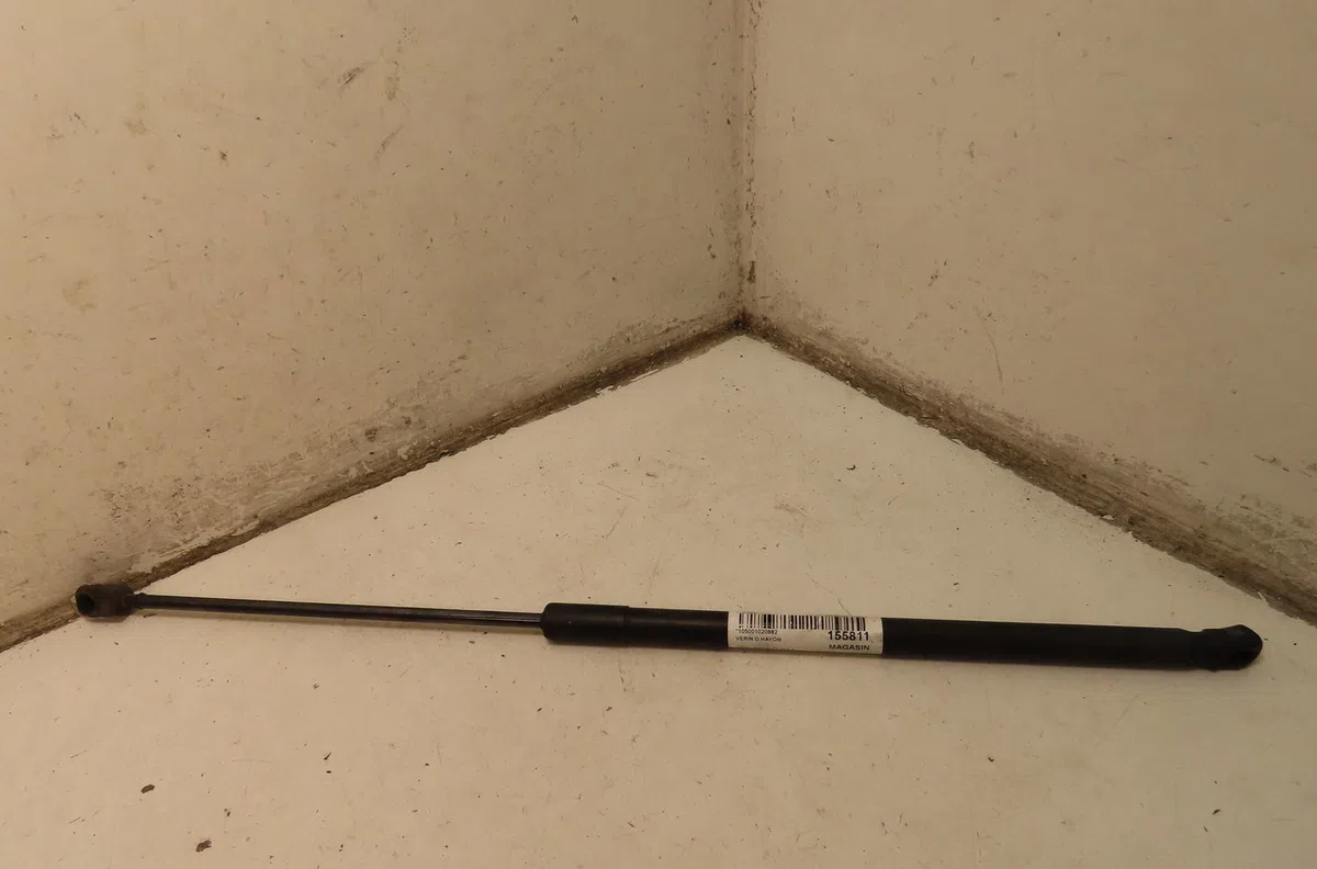 Verin droit hayon Opel ADAM (M13) 1.2 (2012-2019) occasion