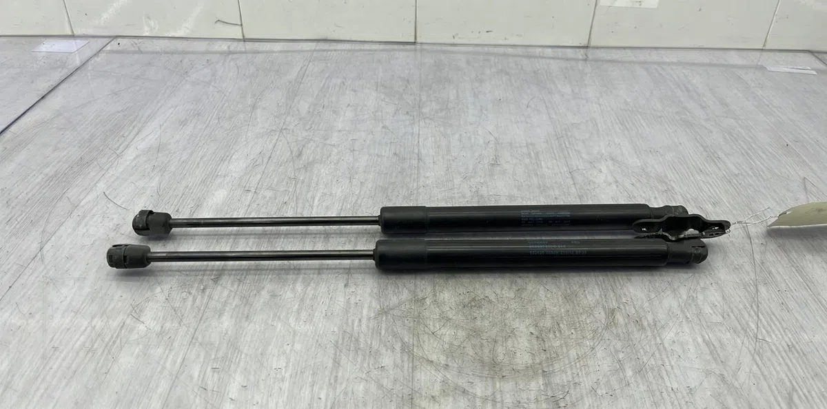 Verin gauche hayon VOLKSWAGEN GOLF 6 occasion