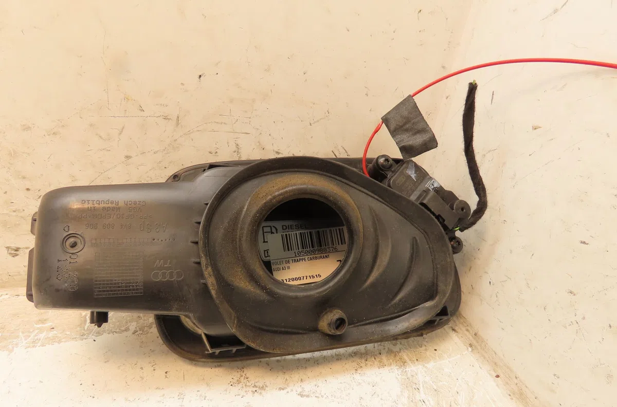 Volet de trappe carburant AUDI A3 III occasion