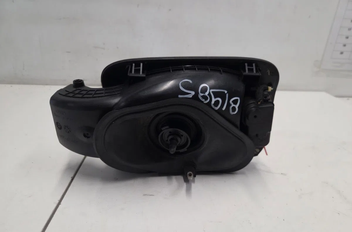 Volet de trappe carburant AUDI Q3 1 PHASE 1 occasion