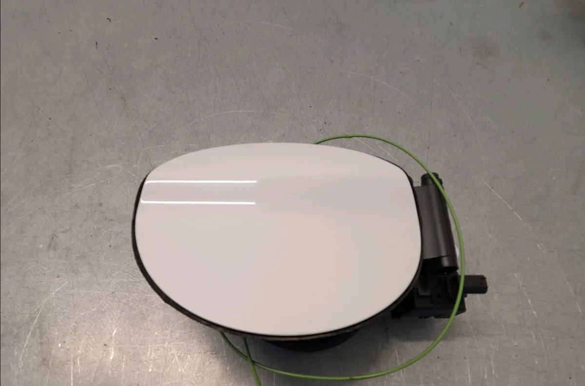 Volet de trappe carburant Bmw 1 (E87) 118 d (2004-2007) 5 portes occasion