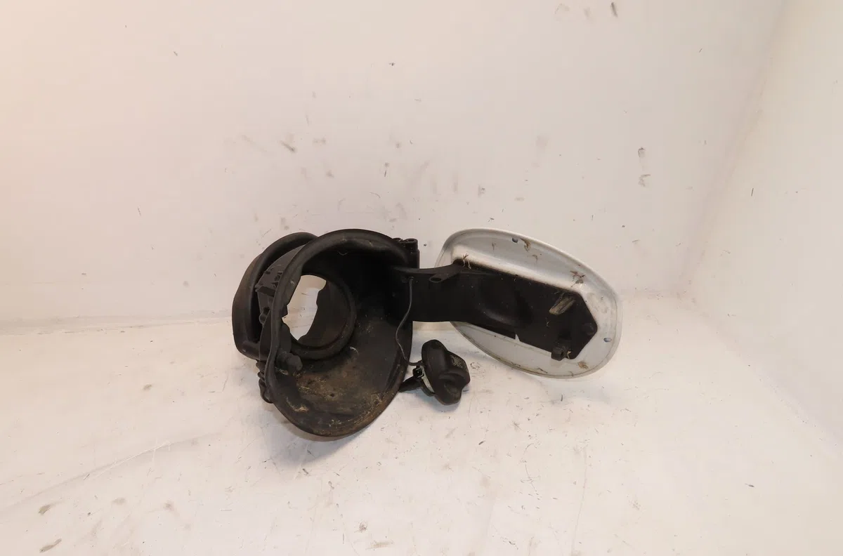 Volet de trappe carburant Bmw 1 (F20) 118 d (2011-2015) occasion