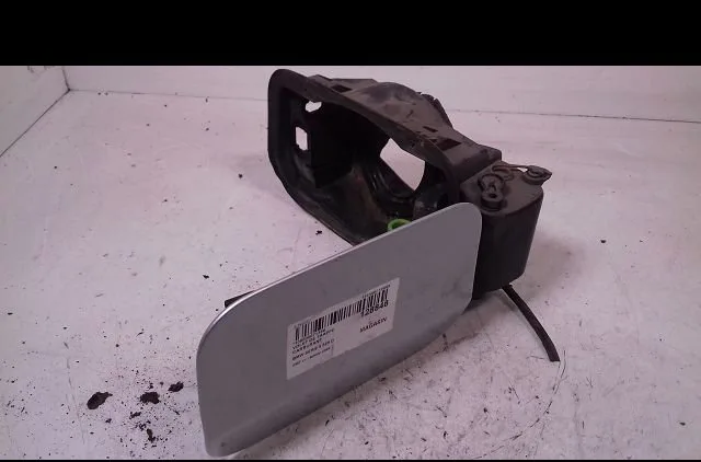 Volet de trappe carburant Bmw 5 (E60) 525 d (2004-2010) occasion