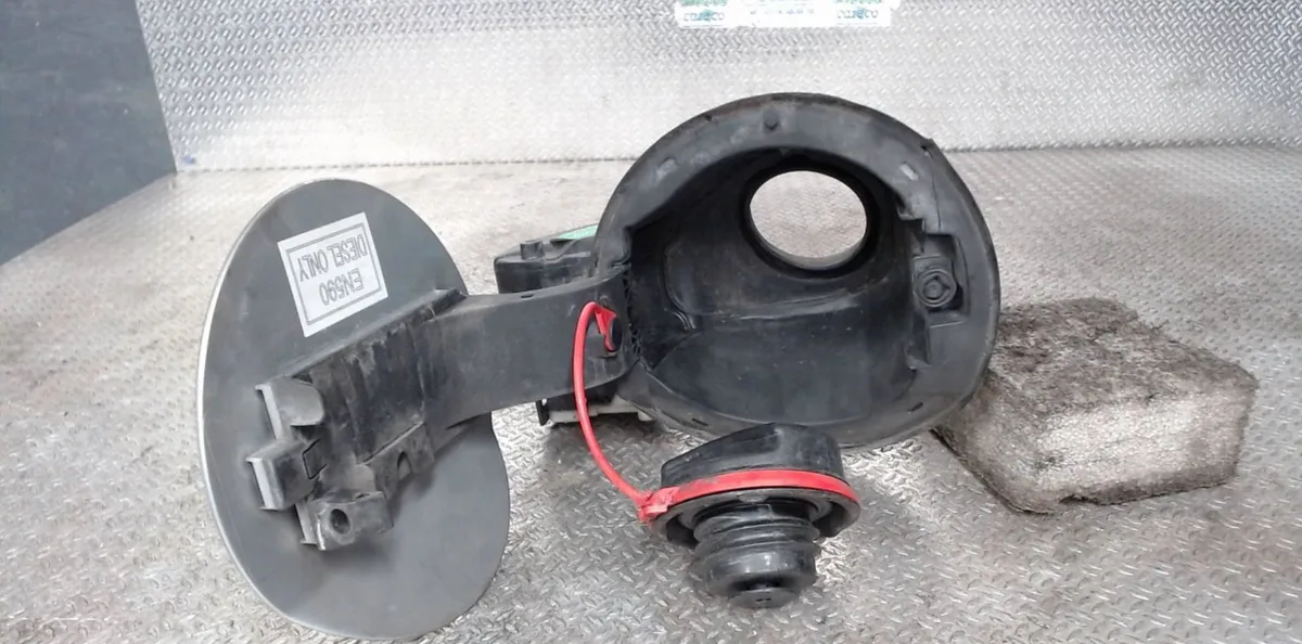 Volet de trappe carburant Chevrolet CRUZE (J300) 2.0 cdi (2010) occasion