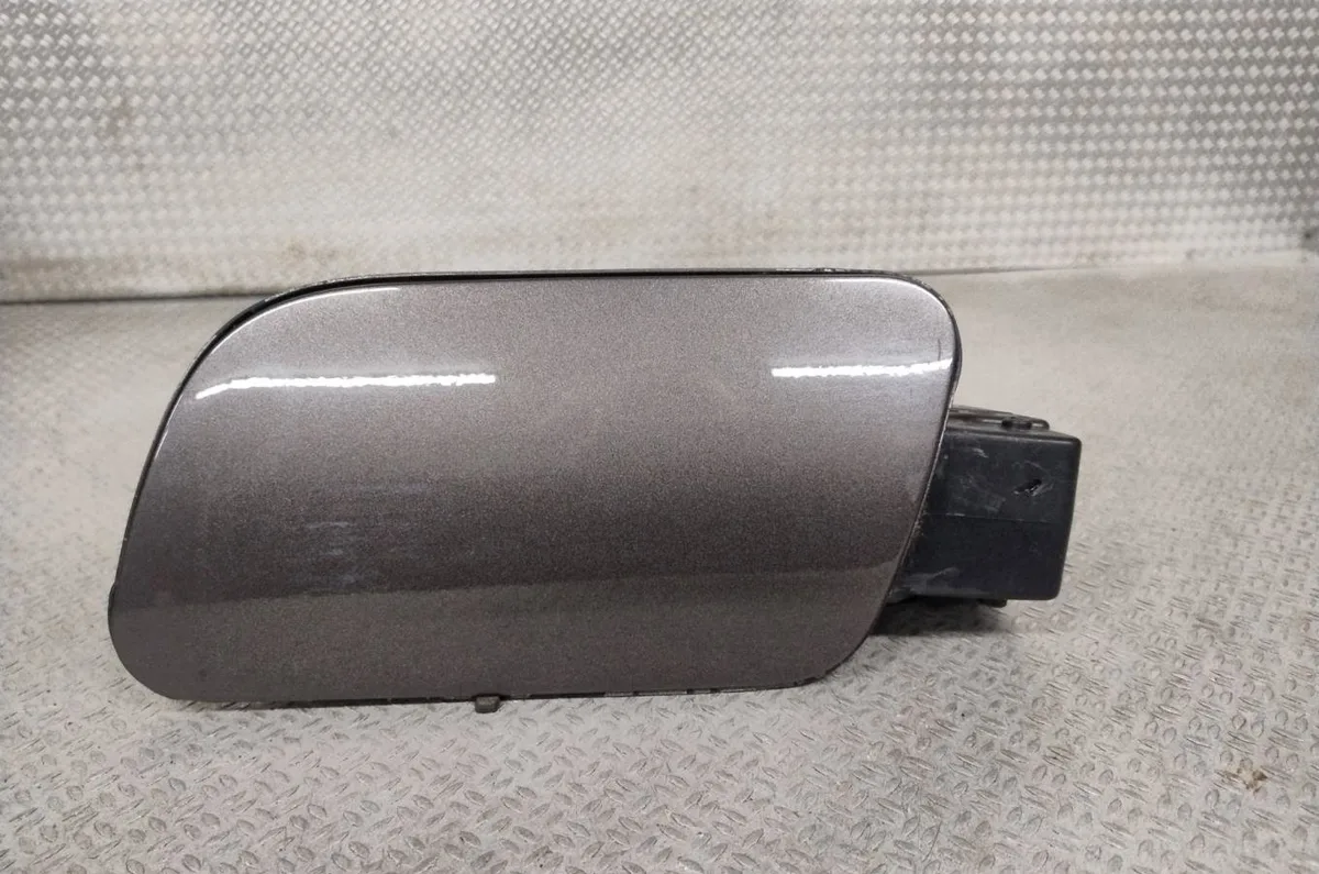 Volet de trappe carburant Citroen C4 GRAND PICASSO II (DA_, DE_) 1.6 hdi - bluehdi 115 (2013) occasion