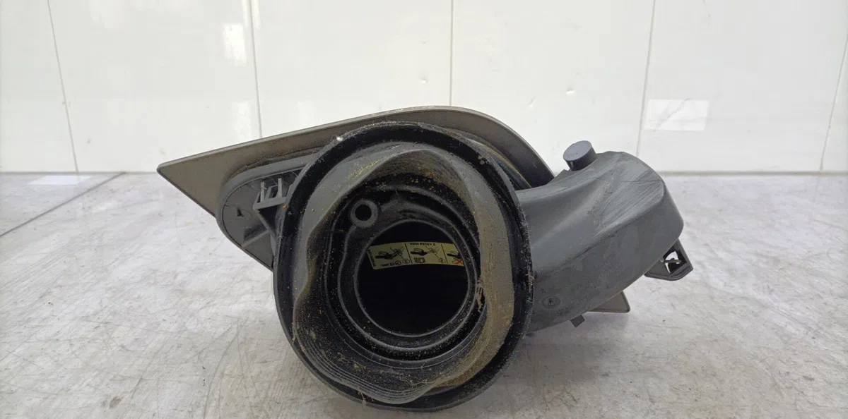 Volet de trappe carburant FORD FOCUS 3 PHASE 1 occasion