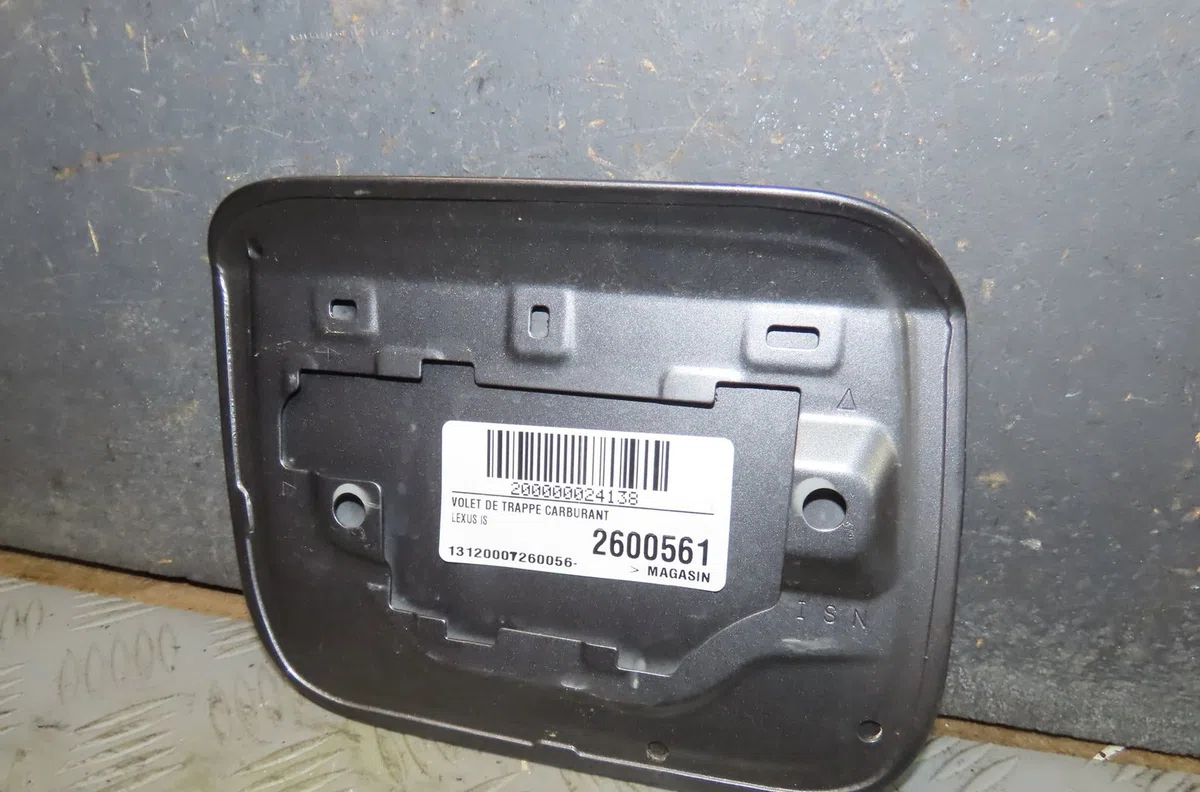 Volet de trappe carburant Lexus IS III (_E3_) 300h (ave30_) (2013) occasion