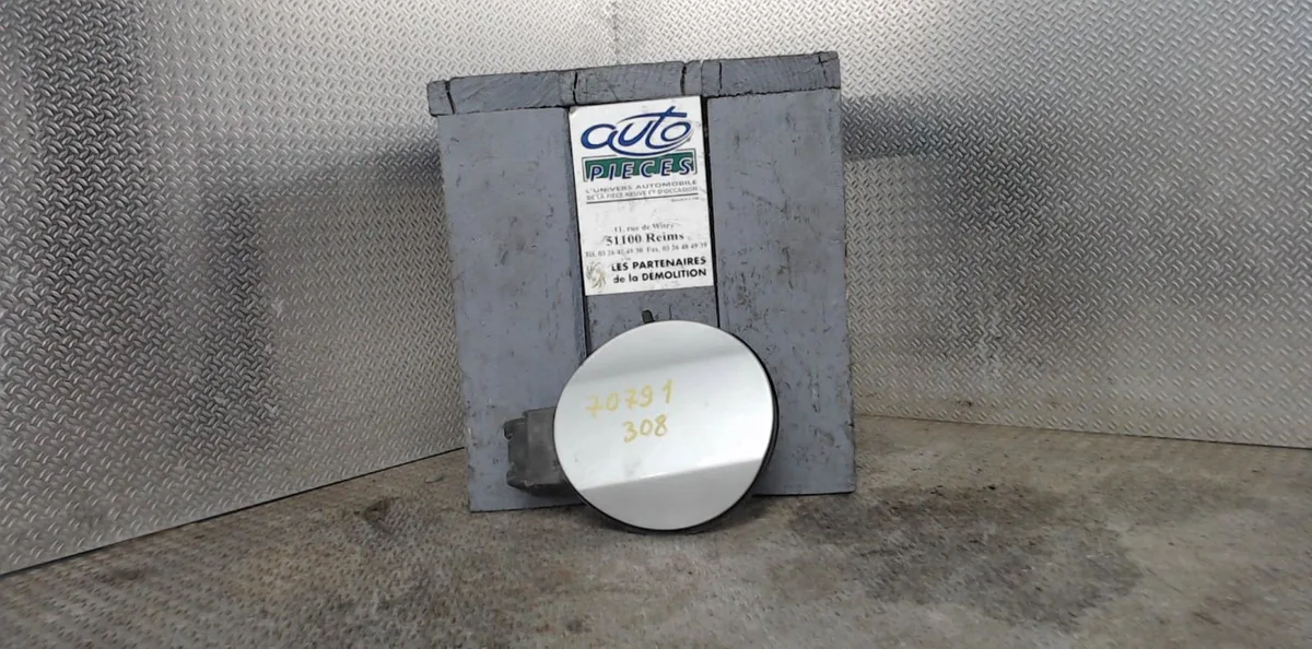 Volet de trappe carburant PEUGEOT 308 2 SW  308 2 SW PHASE 1 BREAK occasion