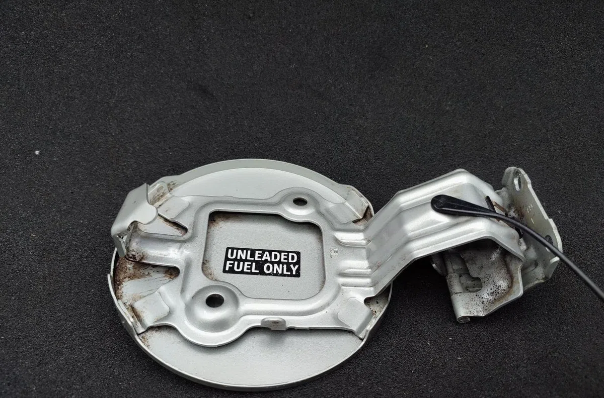 Volet de trappe carburant TOYOTA AURIS 1 PHASE 1 occasion