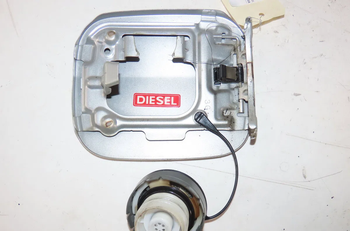 Volet de trappe carburant Toyota COROLLA Break (_E12_) 1.4 d4-d (nde120_) (2004-2007) occasion